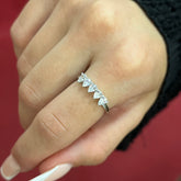 585 Damla Viva Ring aus 14 Karat Weißgold mit tropfenförmigen Zirkonia-Steinen