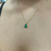 585 Gold Halskette mit grünem Tropfen-Anhänger