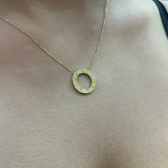 585 Gold Halskette mit Kreis Anhänger und Zirkonia Gravur LOVE