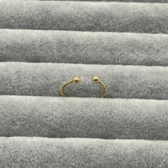 585 Dual Dorika Ring aus Gelbgold 14K – Detailaufnahme