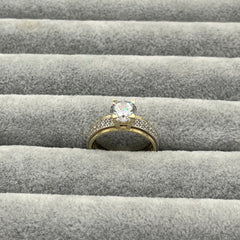 585 Duovella Einstein Ring aus Gelbgold 14K – Detailaufnahme