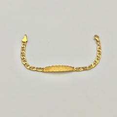 916 Aurelia Kinderarmband aus 22 Karat Gold mit strukturierter Namensplatte