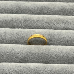 916 Simli Ray Ring aus 22 K Gold – strukturierte Oberfläche Detail