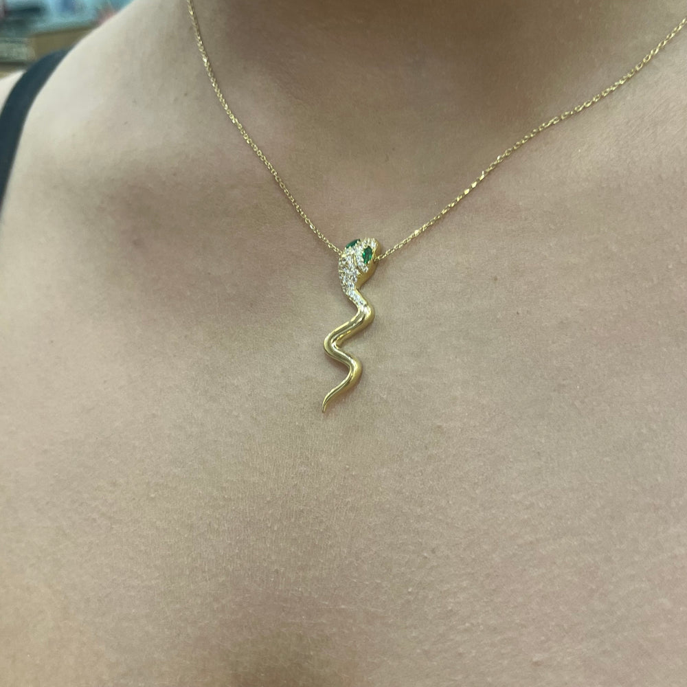 585 Gold Schlangenkette mit grünem Stein und Zirkonia
