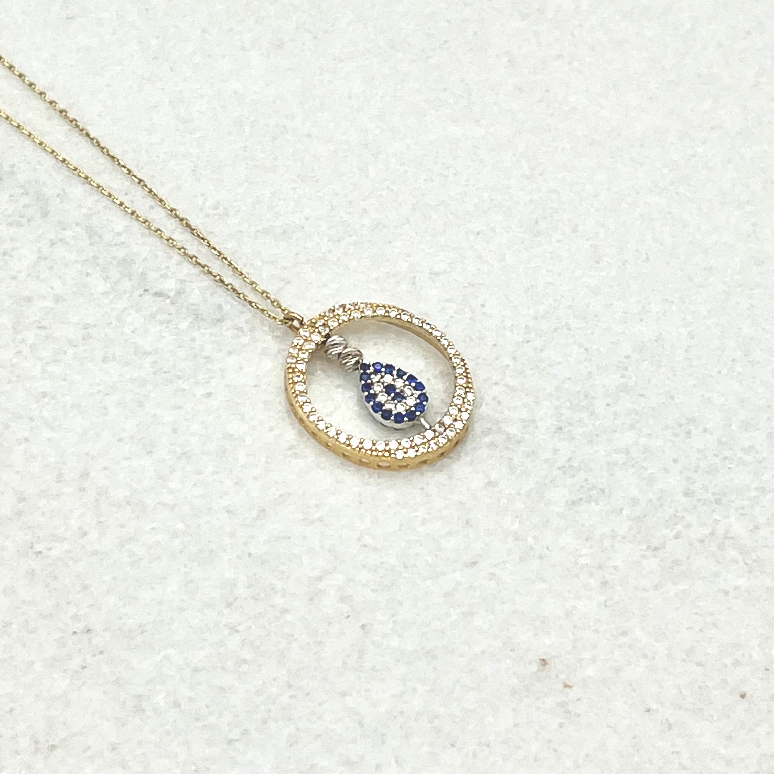 585 Celestia Nazar Kette aus Gelbgold 14K – glänzende Oberfläche Detailaufnahme