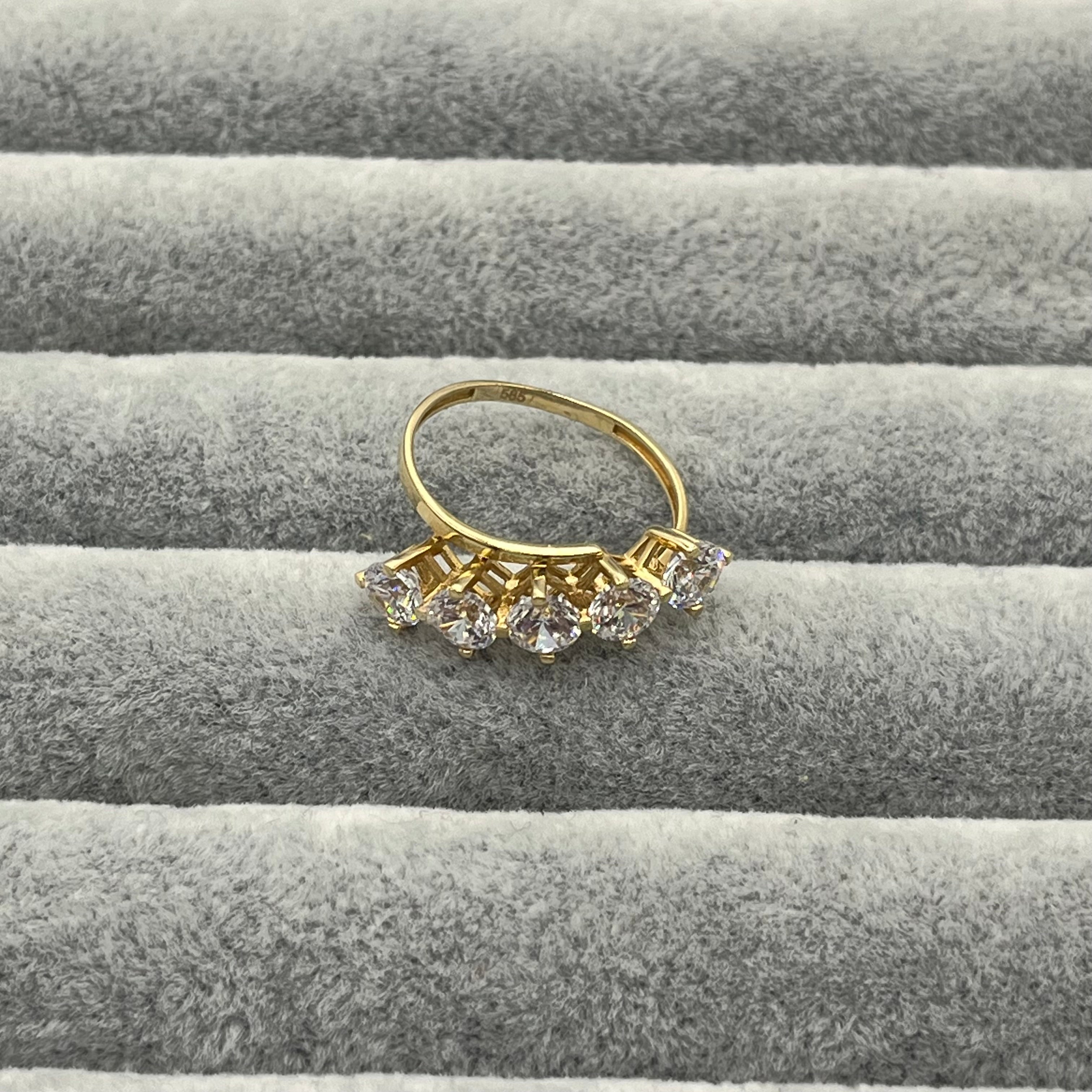 585 Dualin Fünfstein Ring aus Gelbgold 14K – vollständige Ansicht