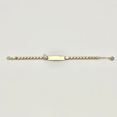 Detailansicht des Einhorn Charms am Kinderarmband aus 585 Gold