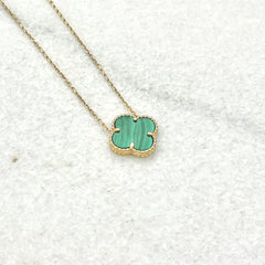 585 GoldenClover Kette aus Gelbgold 14K – glänzende Oberfläche Detailaufnahme