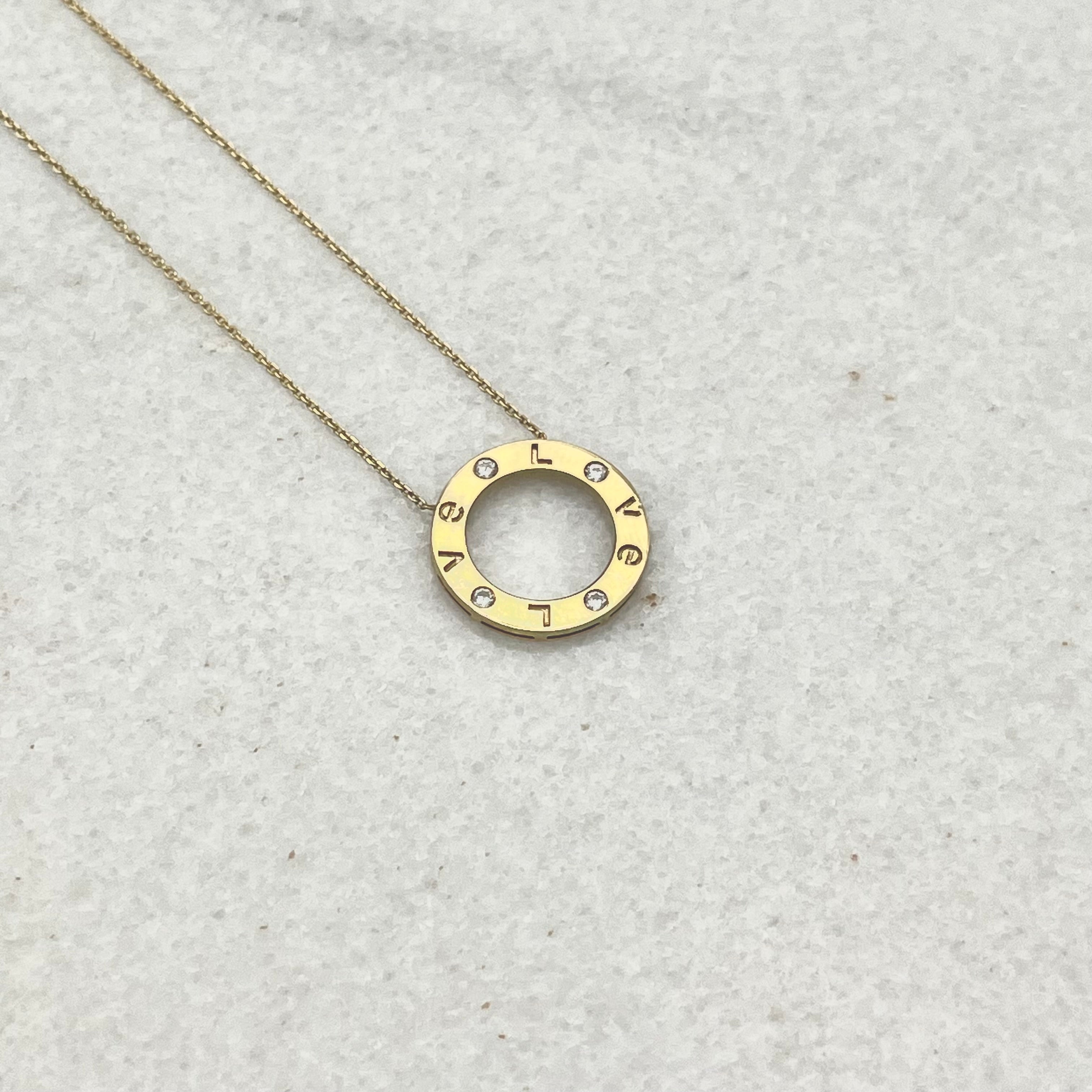 585 Halo Kette aus Gelbgold 14K – glänzende Oberfläche Detailaufnahme