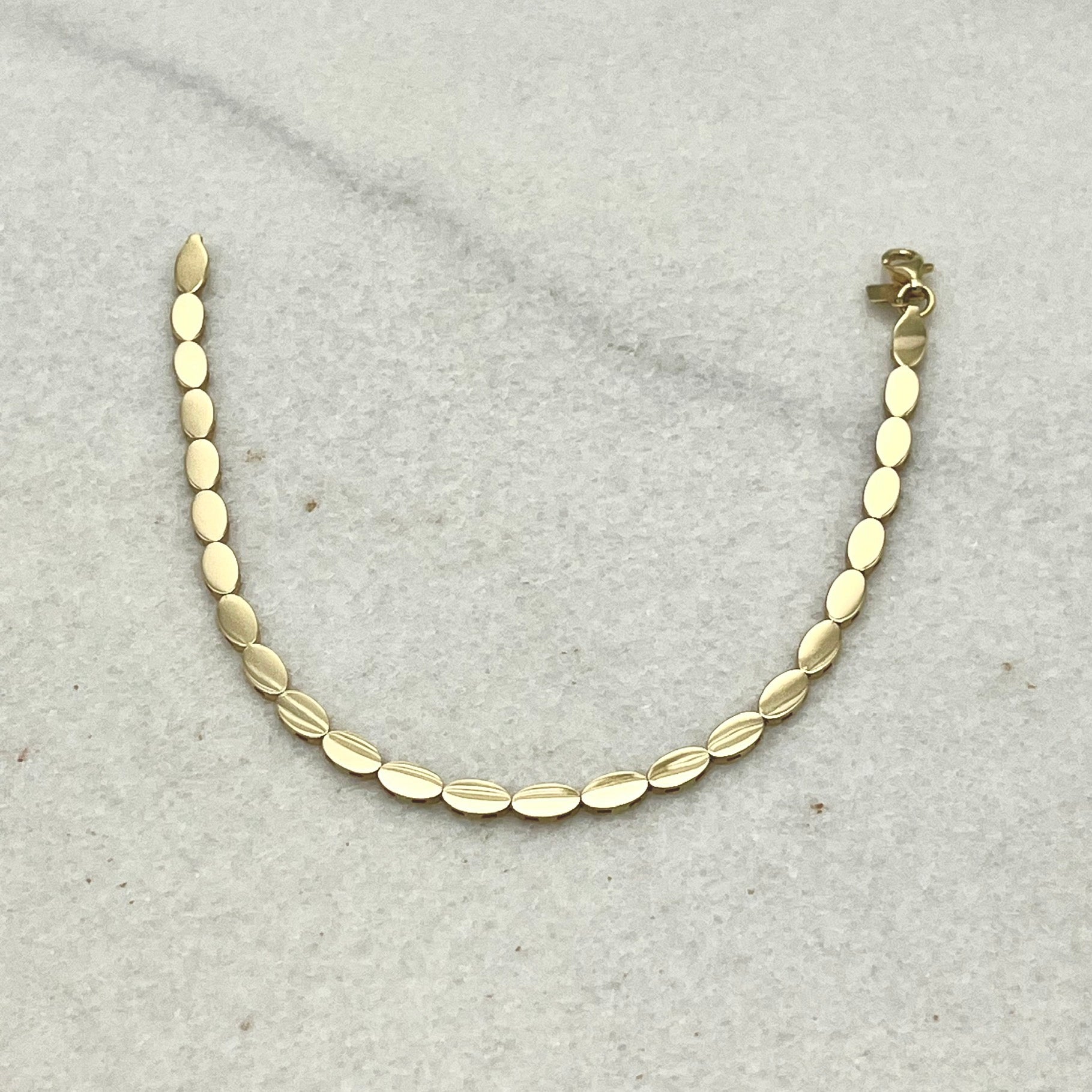 585 Pullu Armband aus Gelbgold 14K – glänzende Pailletten Detail