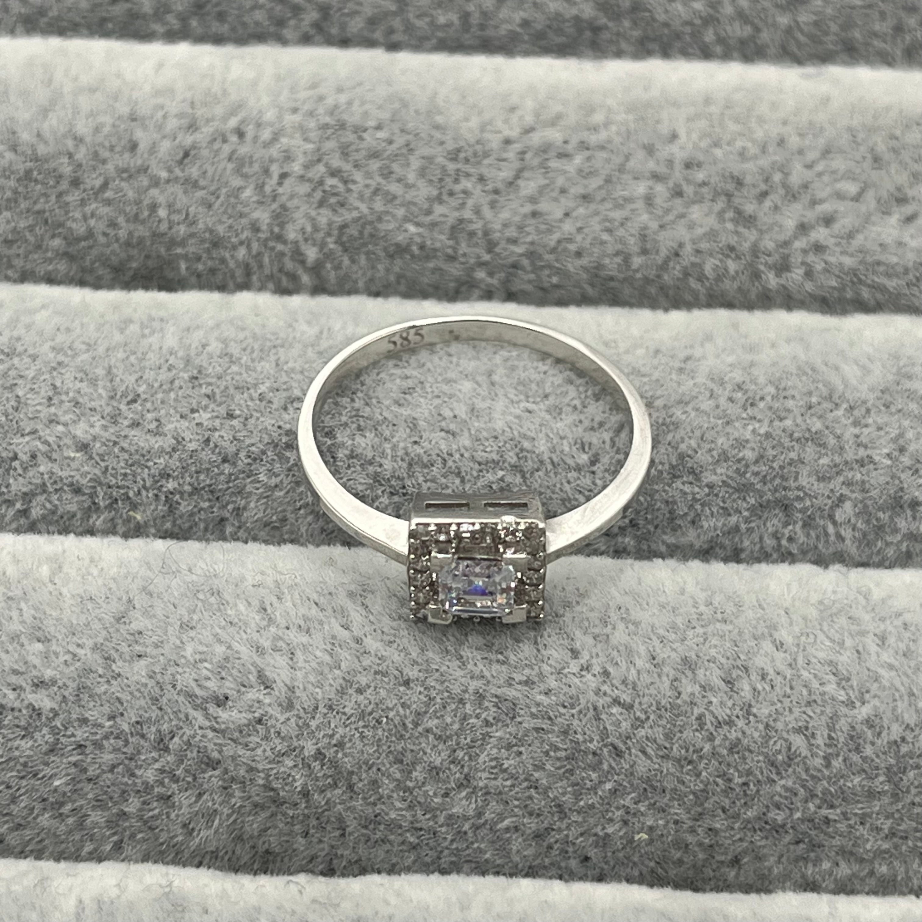 585 Quadra Baget Ring aus Gelbgold 14K – glänzende Oberfläche Ansicht