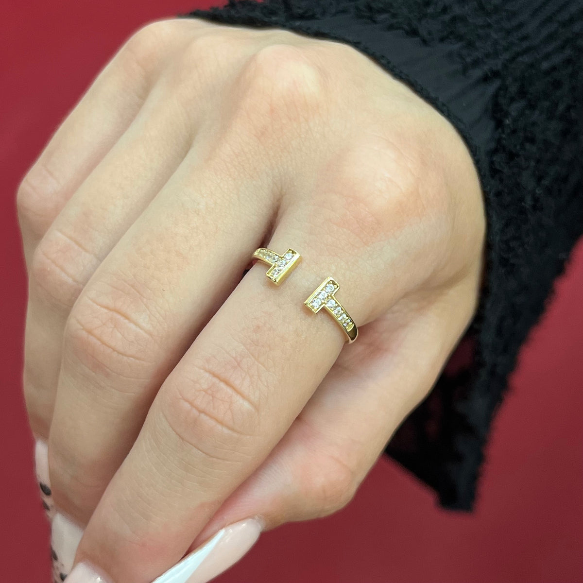 585 Tora Ring aus 14 Karat Gold mit Zirkonia – offener Duo-T Damenring