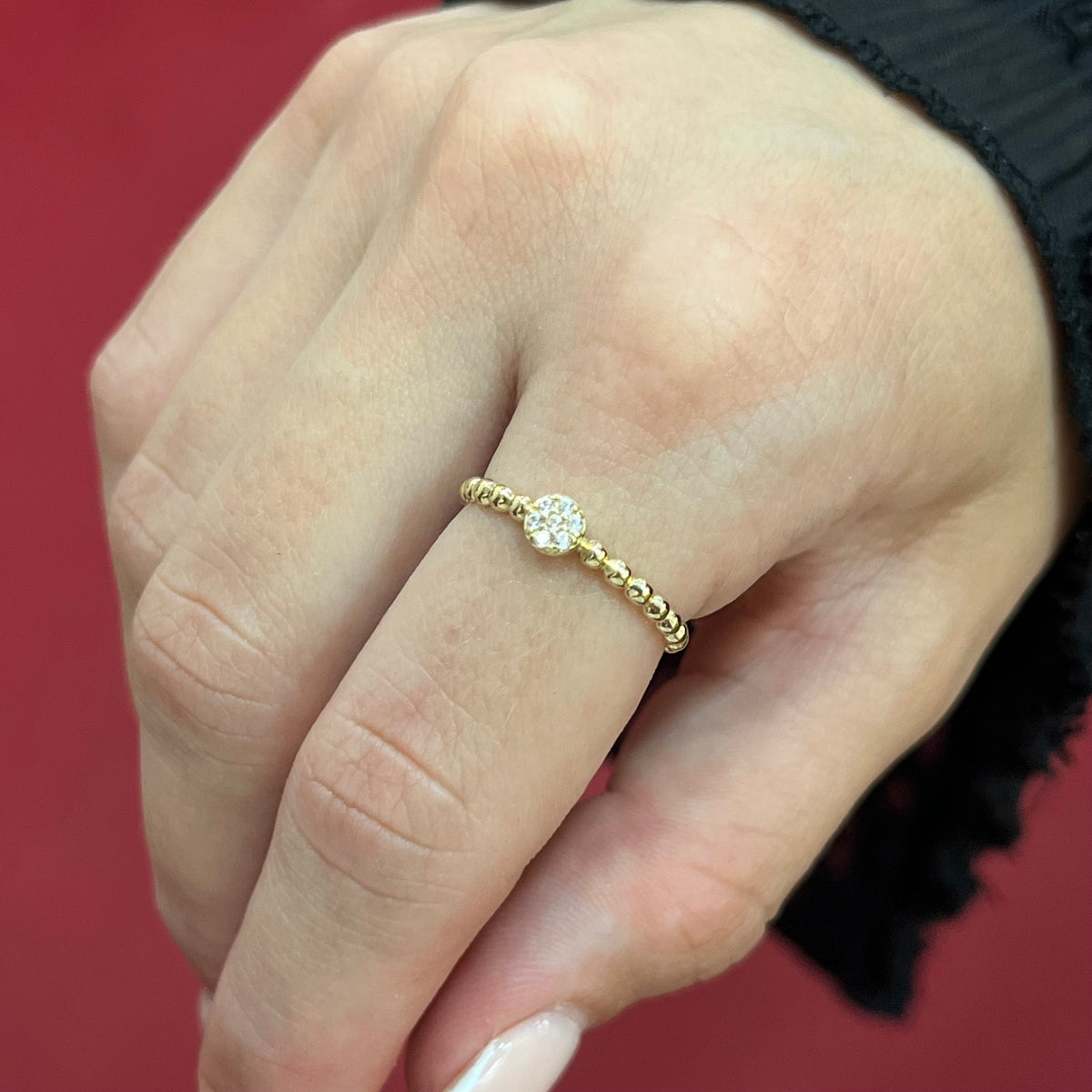 585 Zirkonia Kugelring aus 14 Karat Gold – filigraner Damenring mit Kugelstruktur