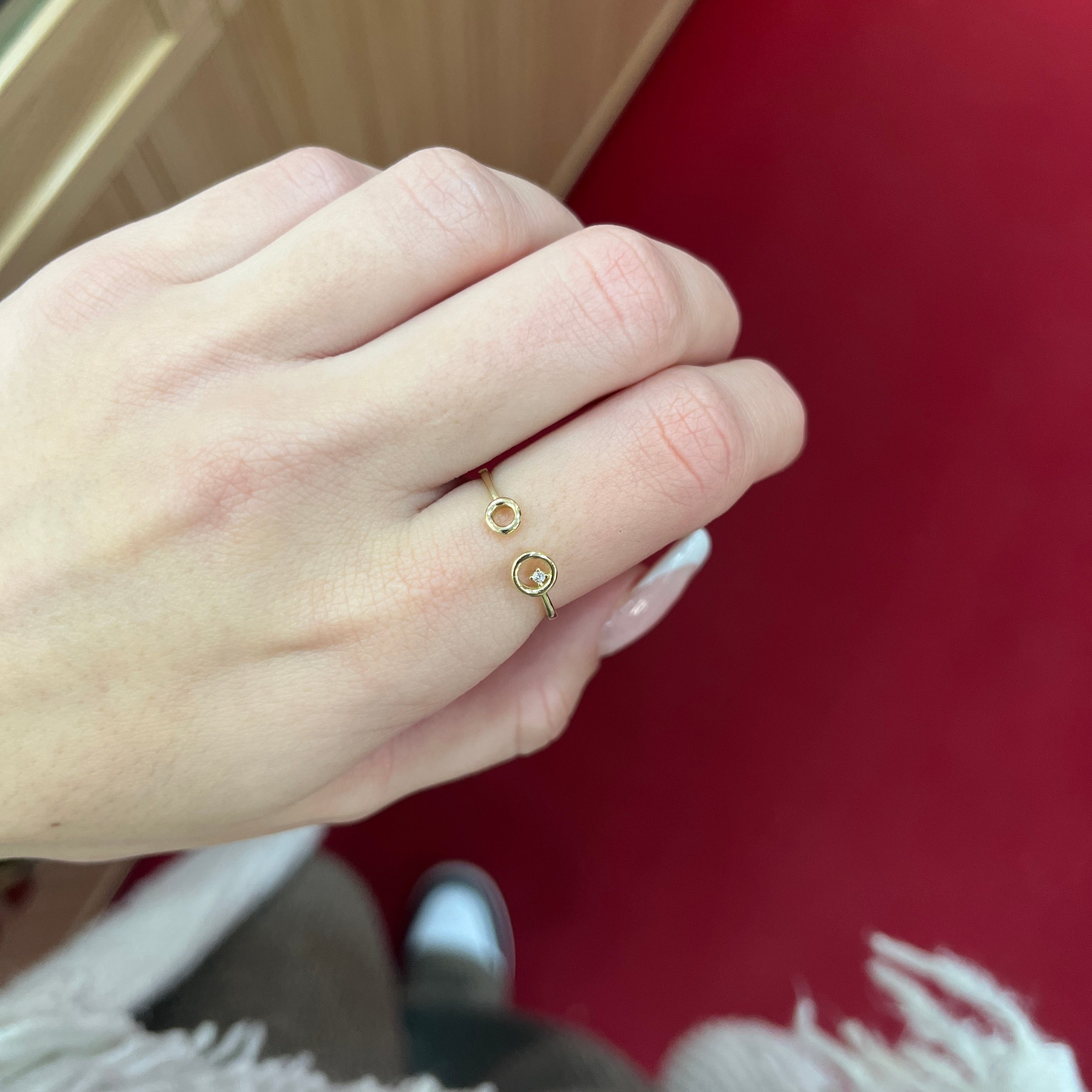 585 Aurum Grace Ring