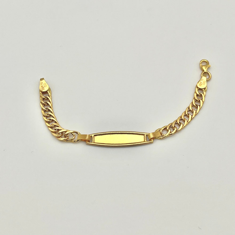 916 Frame Kinderarmband aus 22 Karat Gold mit gerahmter Namensplatte