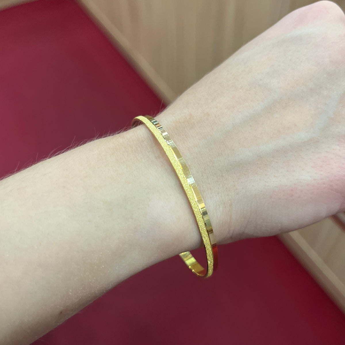 916 Simli Ray Armreifen aus 22 Karat Gold massiv