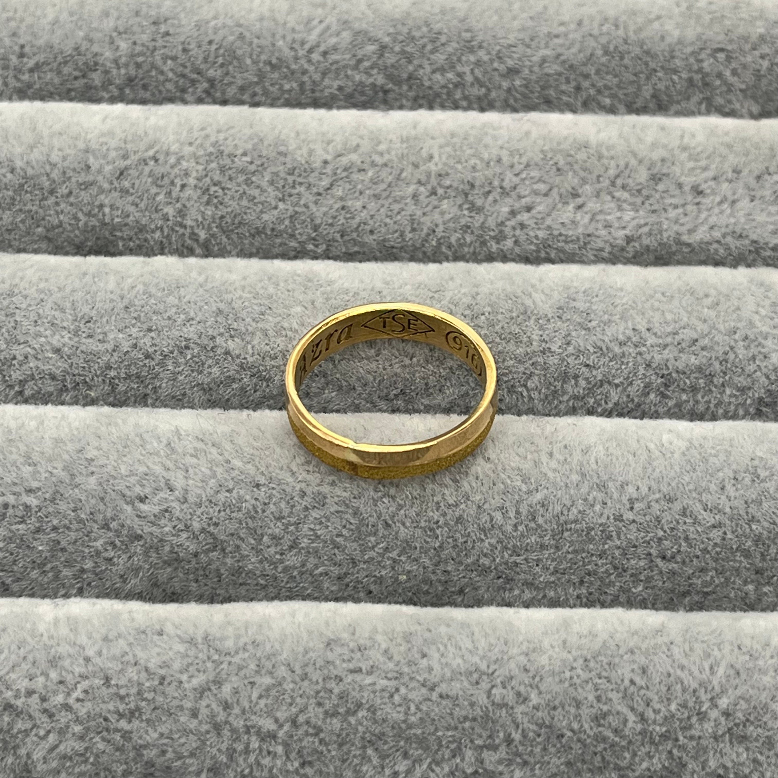 916 Simli Ray Ring aus 22 K Gold – vollständige Ansicht