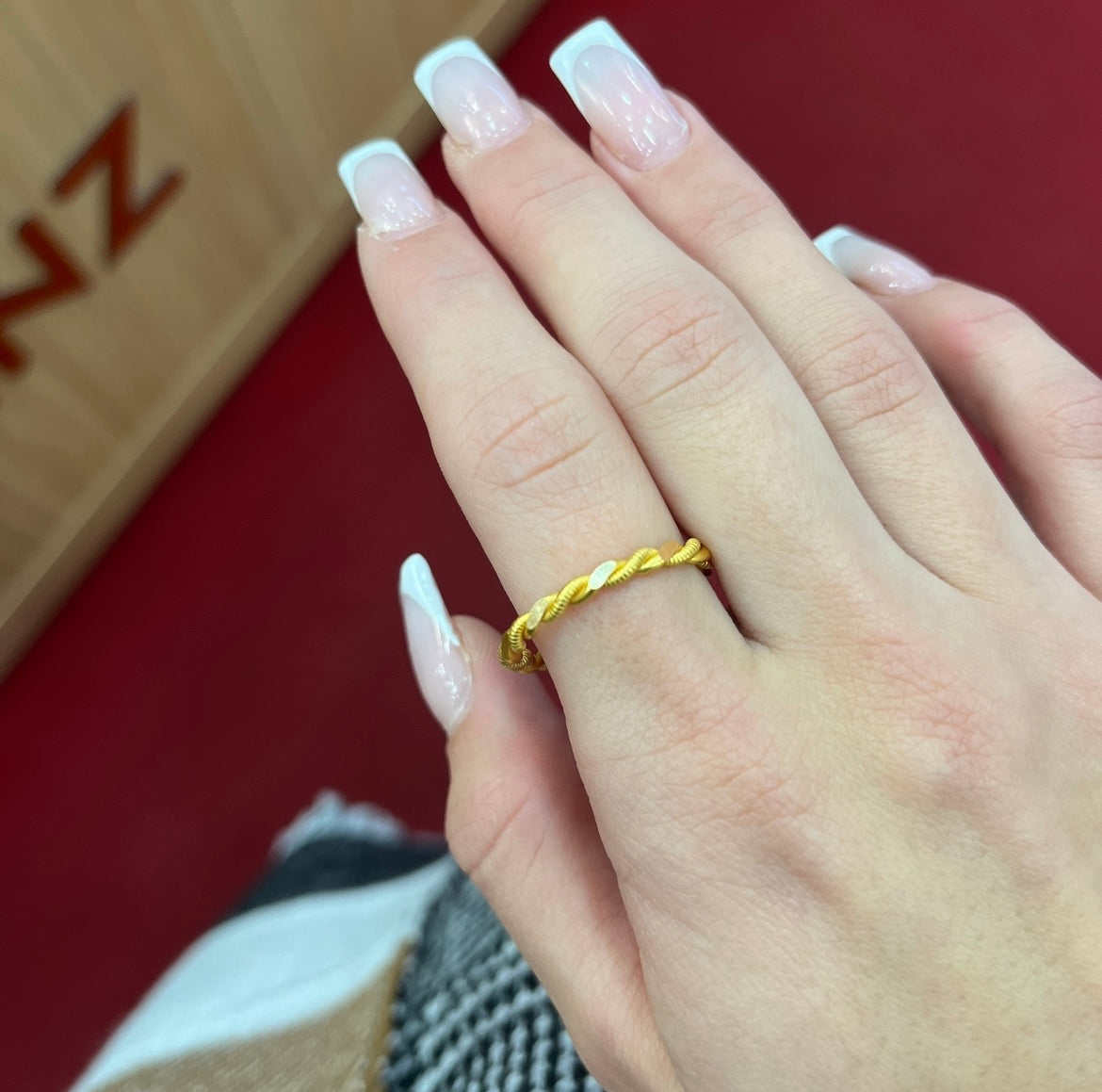 916 2’li Burma Ring aus 22 Karat Gold mit Zopfdesign