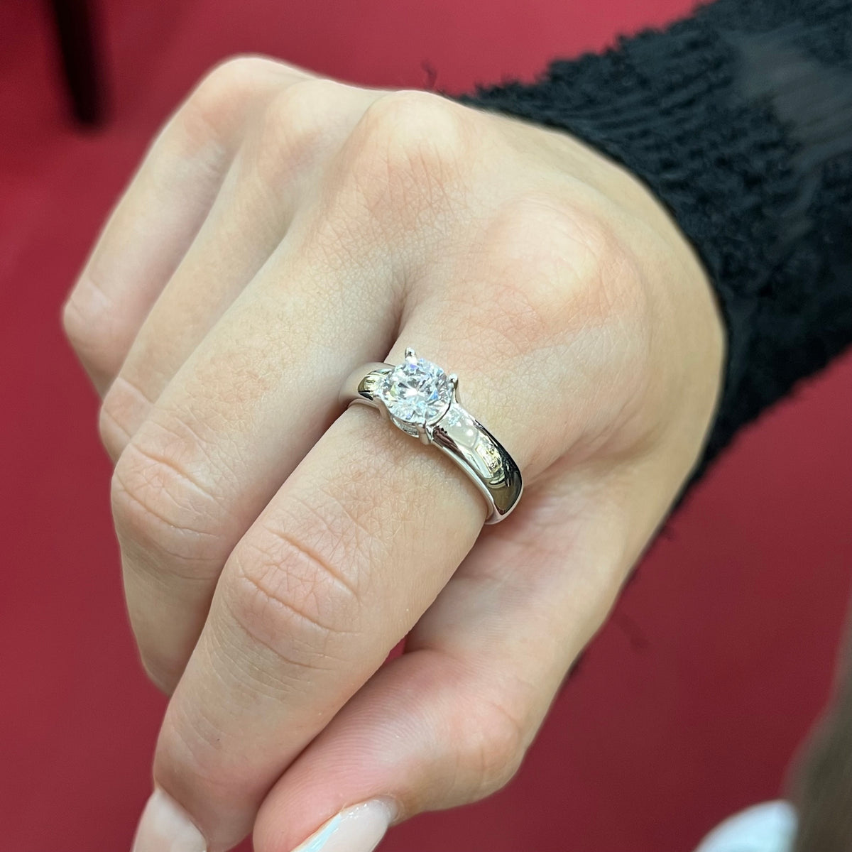 585 Eterna Einstein Ring aus 14K Weißgold mit großem Zirkonia-Stein auf breiter Ringschiene